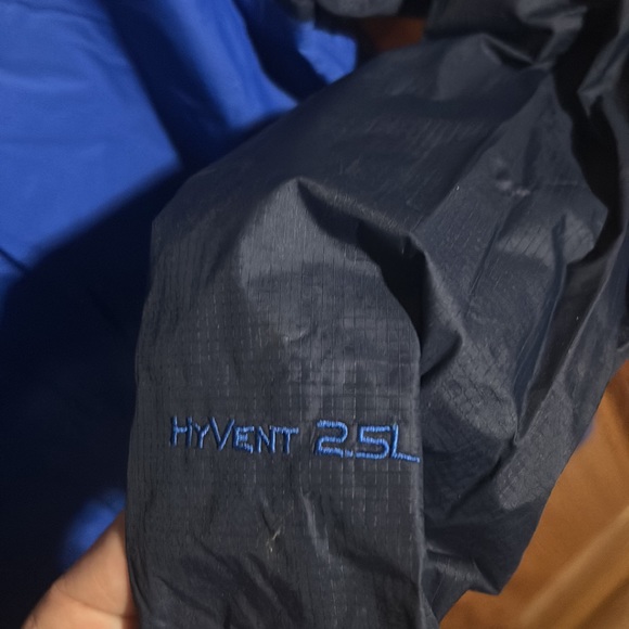 The North Face Hyvent 2.5L Light Jacket Waterproof Shell Packable Outdoor Medium - Picture 4 of 7